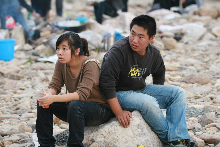 天台之窗/驴友俱乐部联合大型交友烧烤活动老树版PP