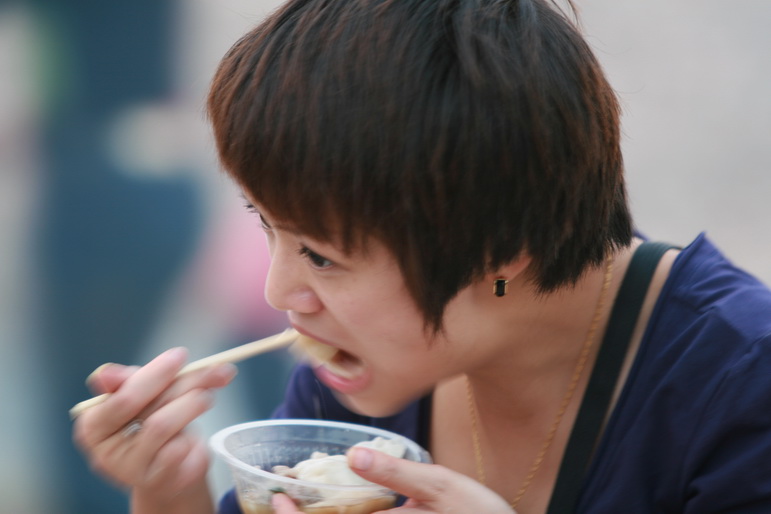 天台之窗/驴友俱乐部联合大型交友烧烤活动老树版PP