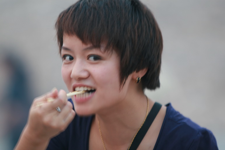 天台之窗/驴友俱乐部联合大型交友烧烤活动老树版PP