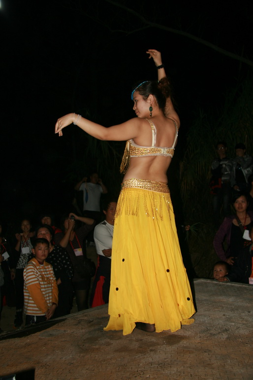 天台之窗/驴友俱乐部联合大型交友烧烤活动老树版PP