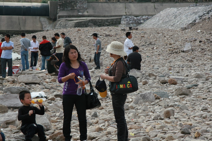 天台之窗/驴友俱乐部联合大型交友烧烤活动老树版PP