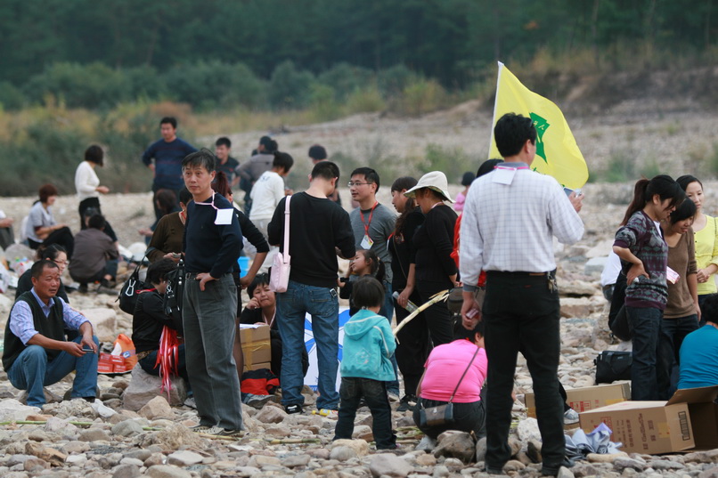 天台之窗/驴友俱乐部联合大型交友烧烤活动老树版PP
