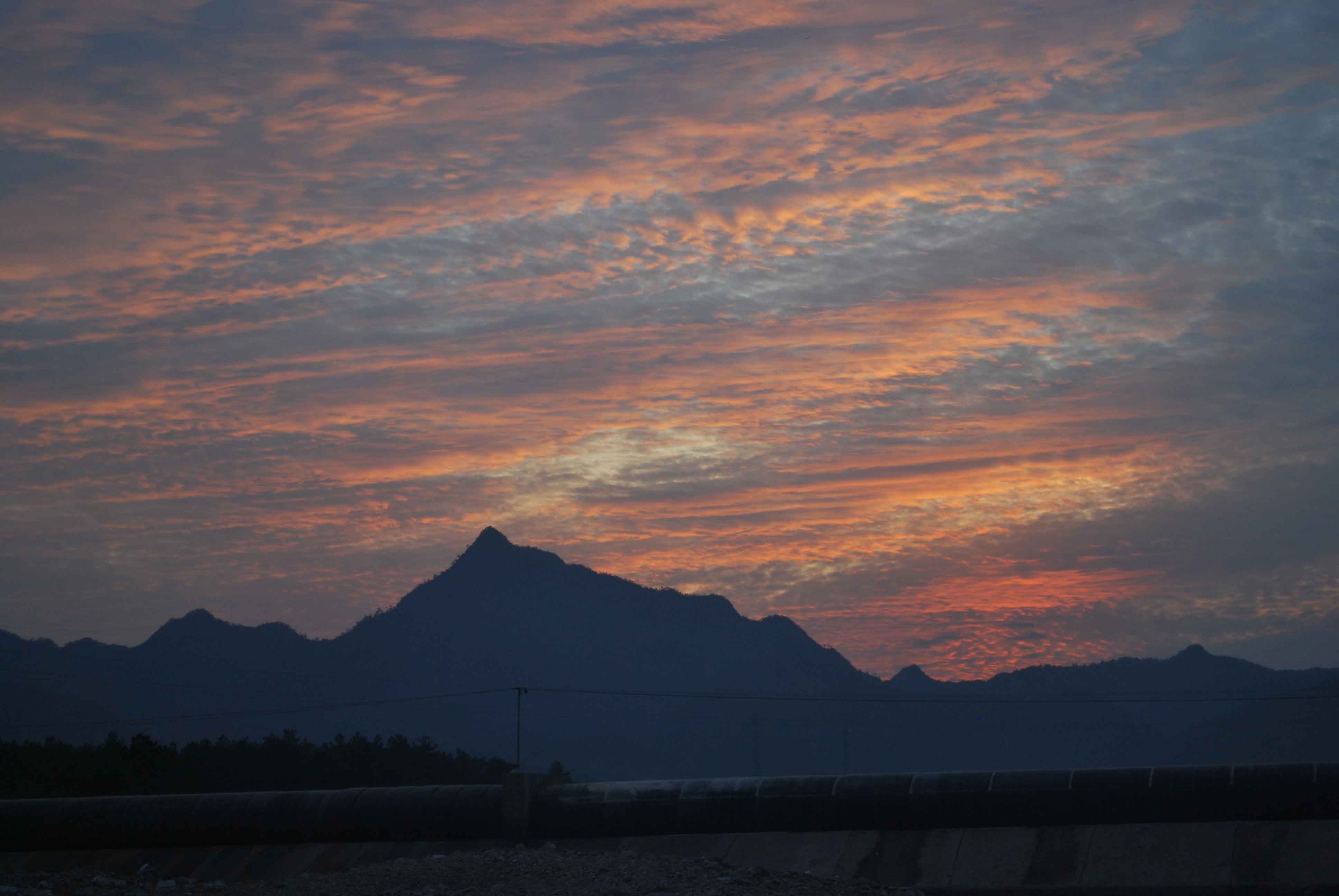 [原创]拖拉机拍到的091107户外活动