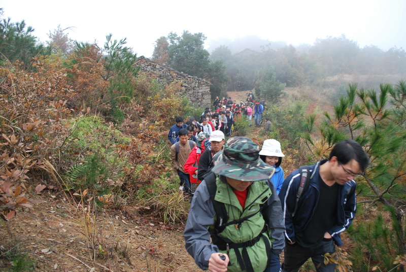 天台驴友俱乐部之---片片枫叶情