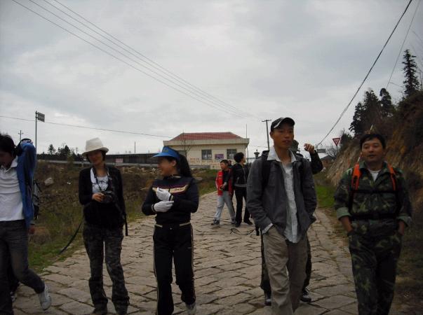 [天台驴友俱乐部]活动之-----走古道.赏油菜花.登莲花峰顶