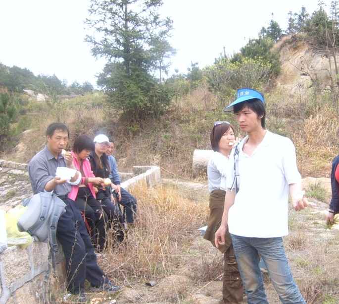 [天台驴友俱乐部]活动之-----走古道.赏油菜花.登莲花峰顶