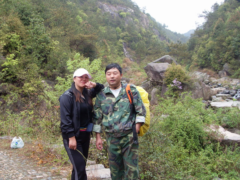 [天台驴友俱乐部]活动之-----走古道.赏油菜花.登莲花峰顶