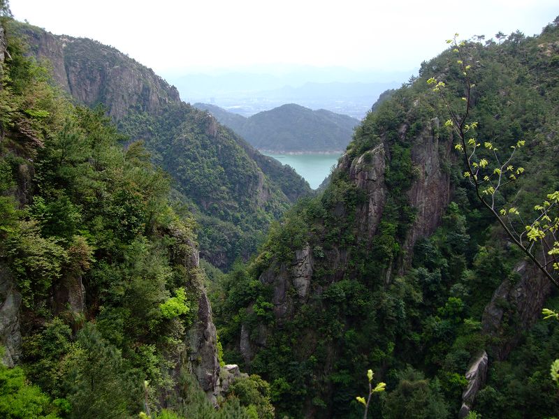 [天台驴友俱乐部]活动之-----走古道.赏油菜花.登莲花峰顶