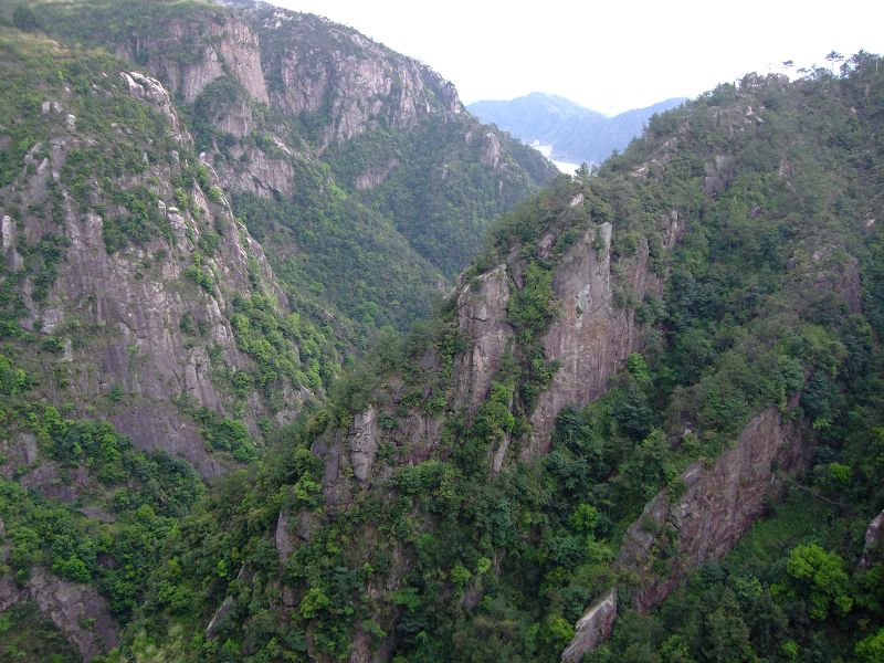 [天台驴友俱乐部]活动之-----走古道.赏油菜花.登莲花峰顶