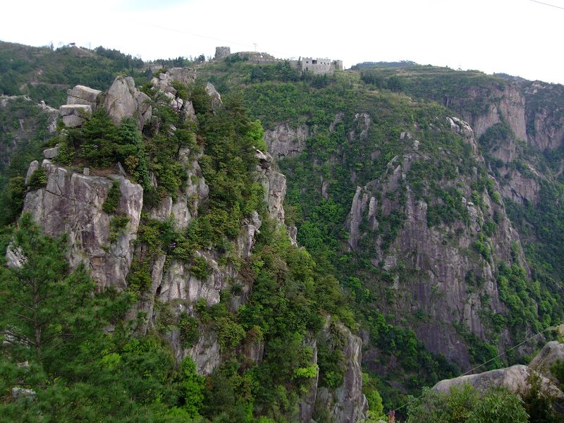 [天台驴友俱乐部]活动之-----走古道.赏油菜花.登莲花峰顶