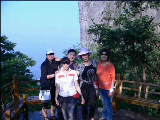 乐清市“中雁杯”登山比赛掠影