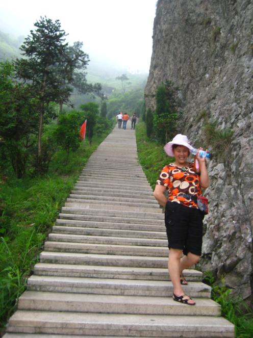 乐清市“中雁杯”登山比赛掠影 乐清市“中雁杯”登山比赛掠影