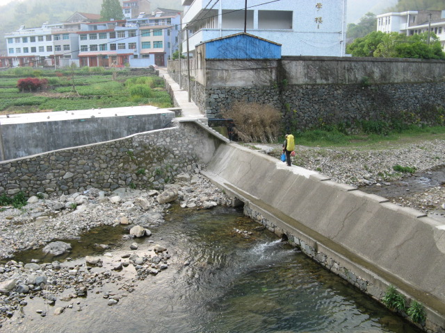 我驴我乐山水间