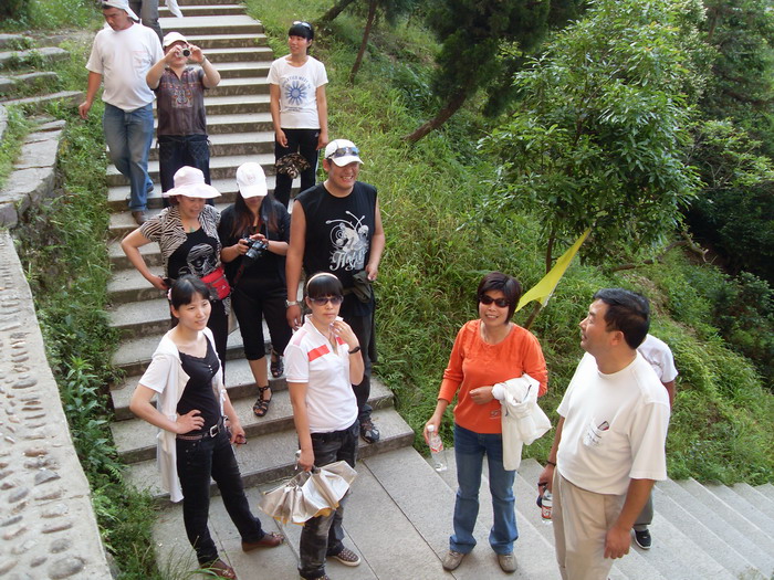 乐清市“中雁杯”登山比赛掠影