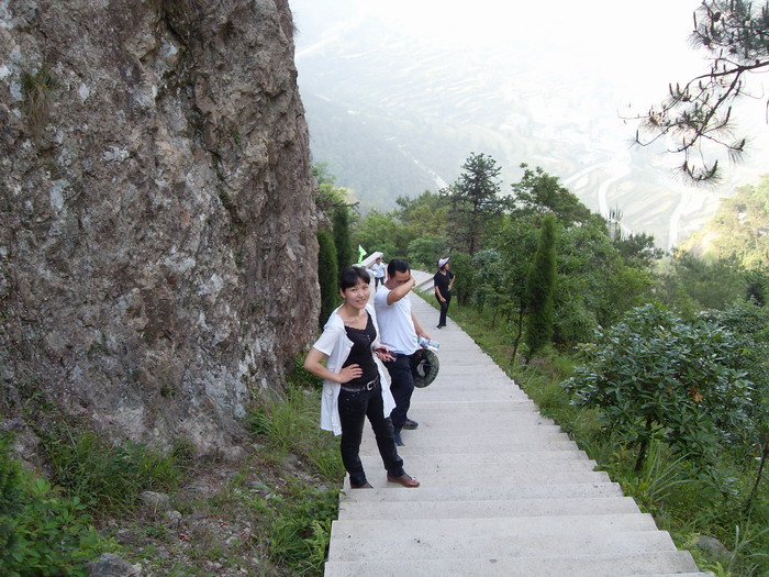 乐清市“中雁杯”登山比赛掠影