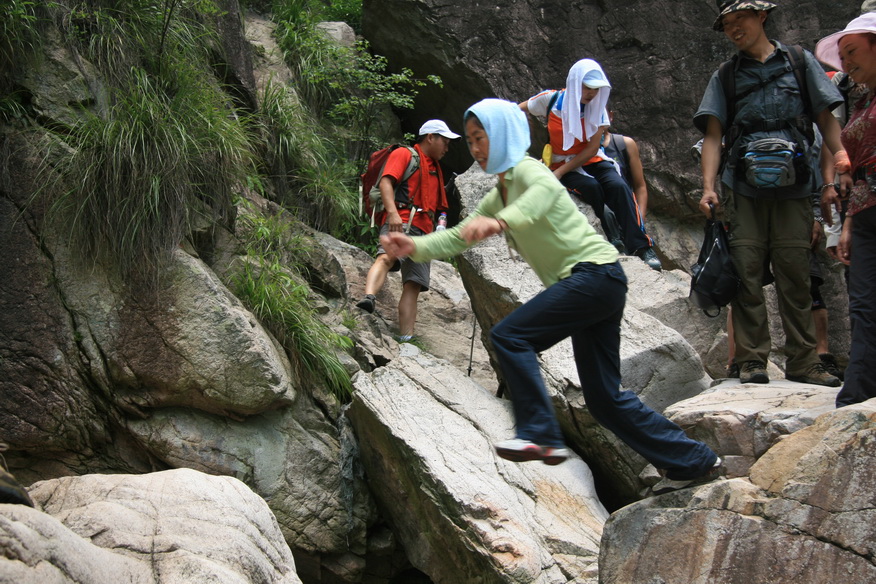 090613天台驴友俱乐部和乐清老狼户外俱乐部塔头寺联欢及螺溪钓艇徒步