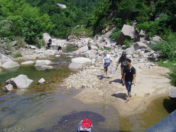 [天台驴友俱乐部]活动之____戏水石桥坑