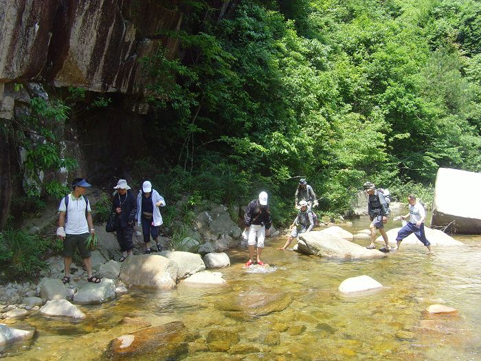 [天台驴友俱乐部]活动之____戏水石桥坑