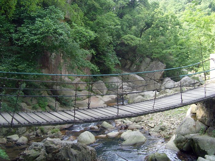 [天台驴友俱乐部]活动之____戏水石桥坑