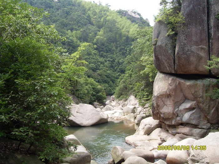 [天台驴友俱乐部]活动之____戏水石桥坑