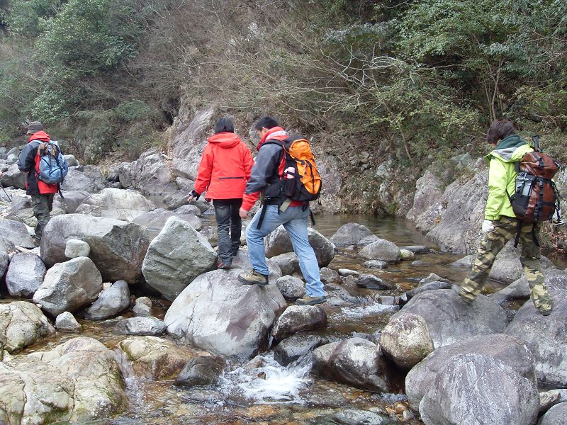 激情穿越湫水大峡谷