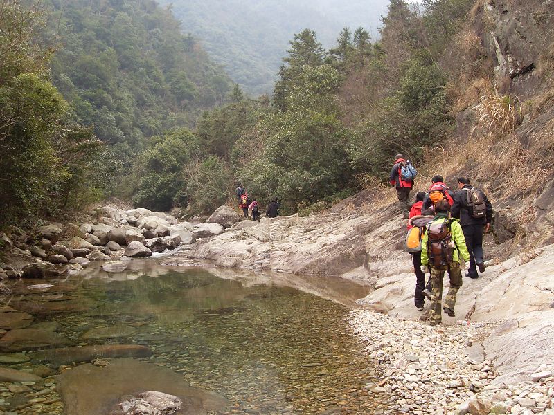 激情穿越湫水大峡谷