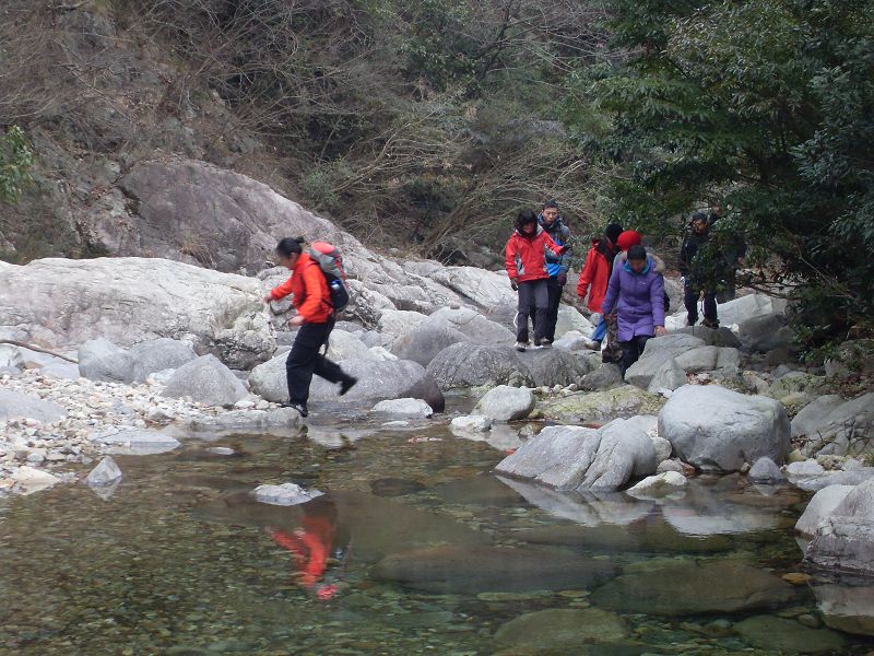 激情穿越湫水大峡谷