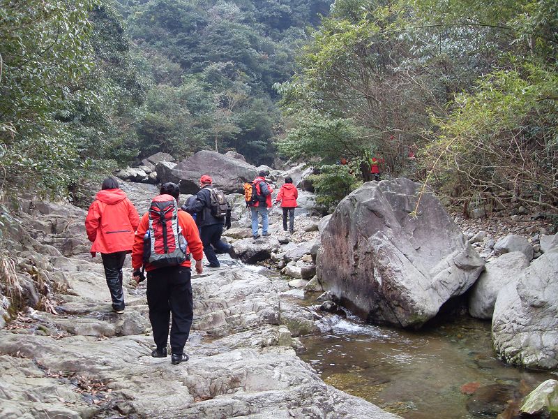 激情穿越湫水大峡谷