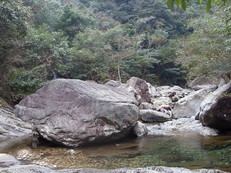 激情穿越湫水大峡谷