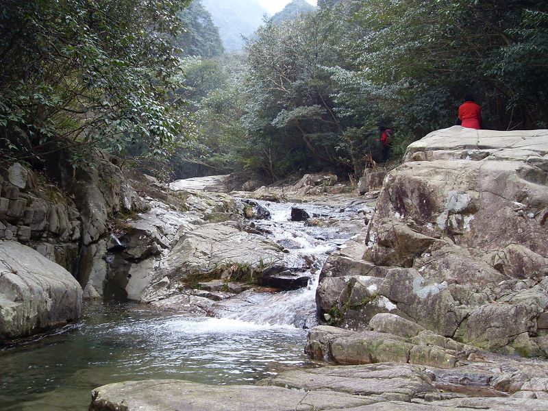 激情穿越湫水大峡谷