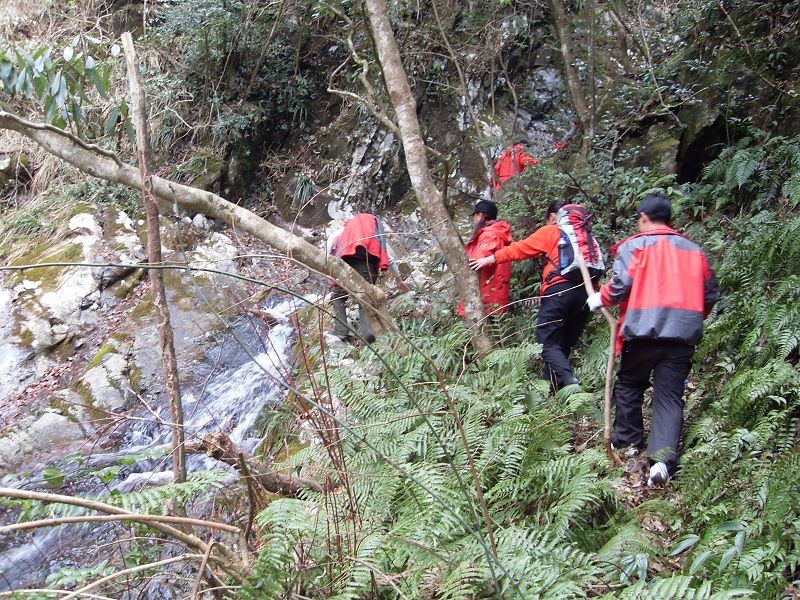 激情穿越湫水大峡谷