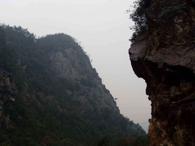 激情穿越湫水大峡谷