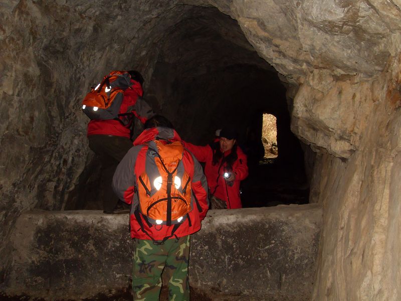 激情穿越湫水大峡谷
