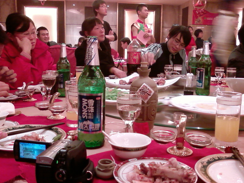 年夜饭归来，心情不错。。因为我中奖了。