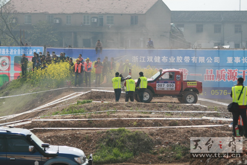 2010天台山汽车场地越野车王争霸赛PP欣赏 2010天台山汽车场地越野车王争霸赛PP欣赏