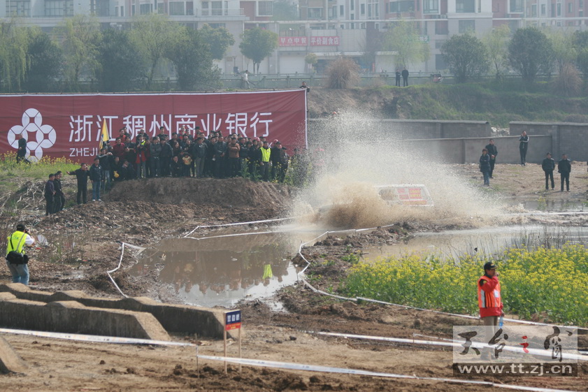 2010天台山汽车场地越野车王争霸赛PP欣赏 2010天台山汽车场地越野车王争霸赛PP欣赏