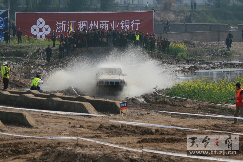 2010天台山汽车场地越野车王争霸赛PP欣赏 2010天台山汽车场地越野车王争霸赛PP欣赏