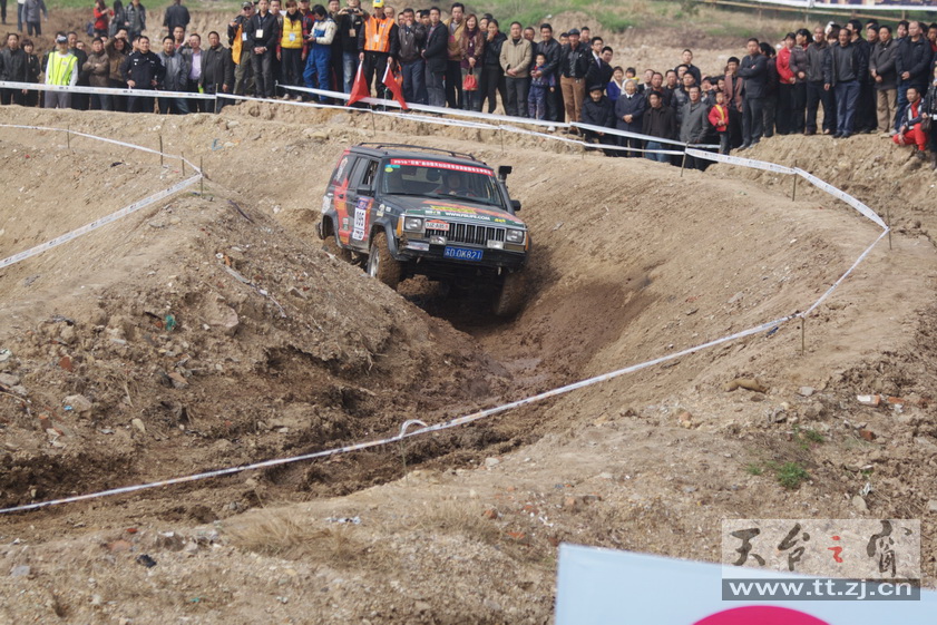 2010天台山汽车场地越野车王争霸赛PP欣赏 2010天台山汽车场地越野车王争霸赛PP欣赏