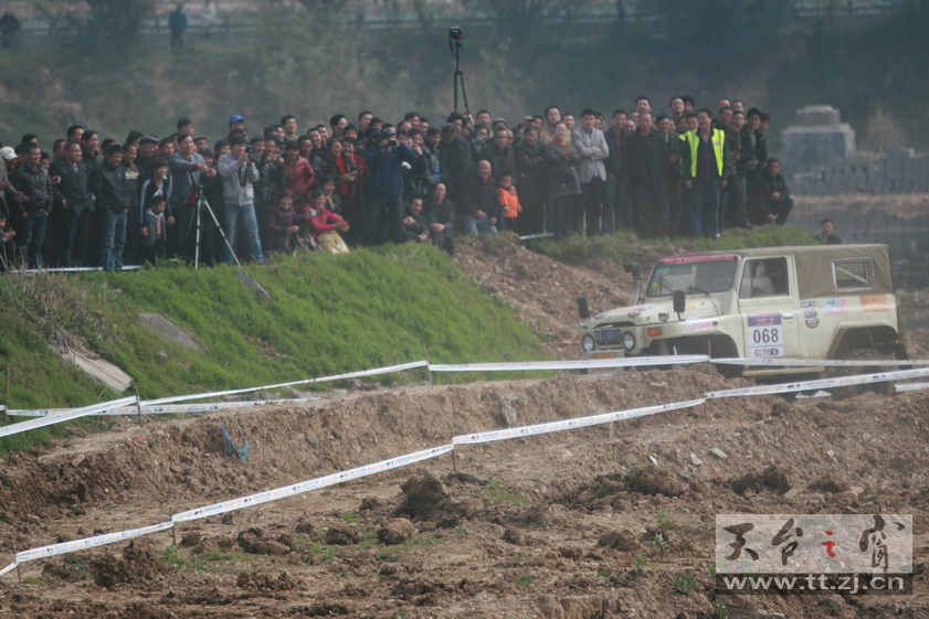 2010天台山汽车场地越野车王争霸赛PP欣赏 2010天台山汽车场地越野车王争霸赛PP欣赏