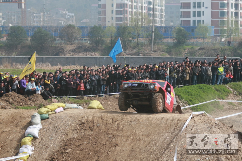 2010天台山汽车场地越野车王争霸赛PP欣赏 2010天台山汽车场地越野车王争霸赛PP欣赏