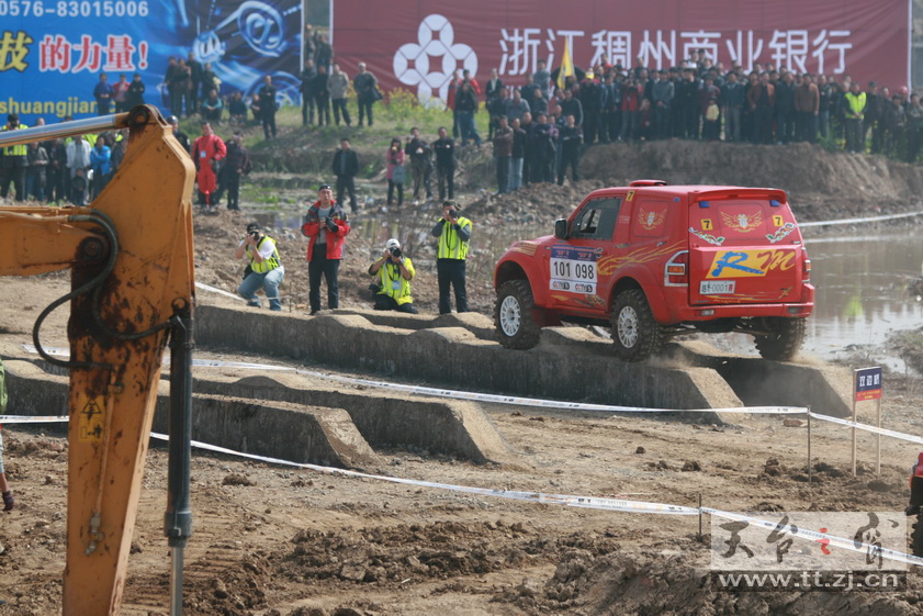 2010天台山汽车场地越野车王争霸赛PP欣赏 2010天台山汽车场地越野车王争霸赛PP欣赏