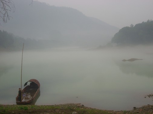 从花丛中走入仙境里