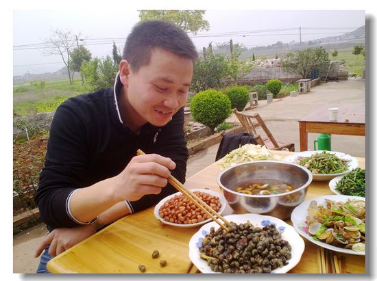 某天某版主家小型聚餐小照片。