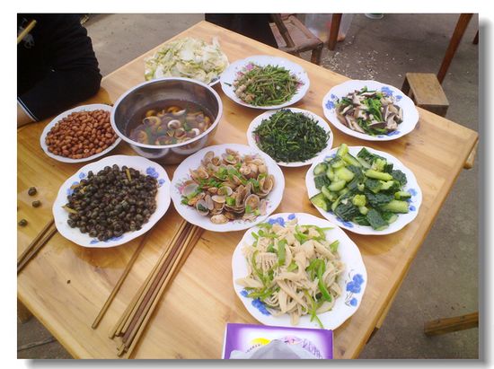 某天某版主家小型聚餐小照片。