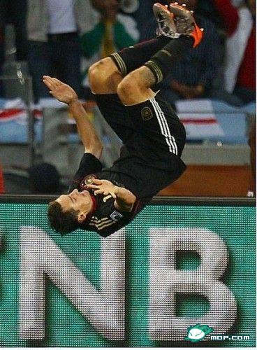 背景证明此人NB