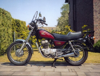 Honda  CM250 Custom 1982.jpg