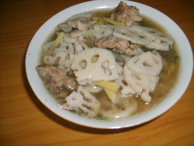 莲藕排骨汤